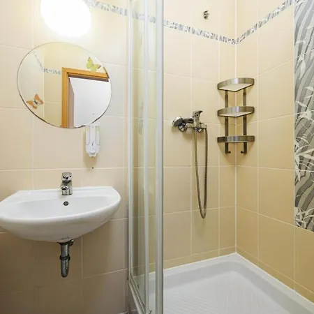 Wellness Hostel Central Prague Exterior photo